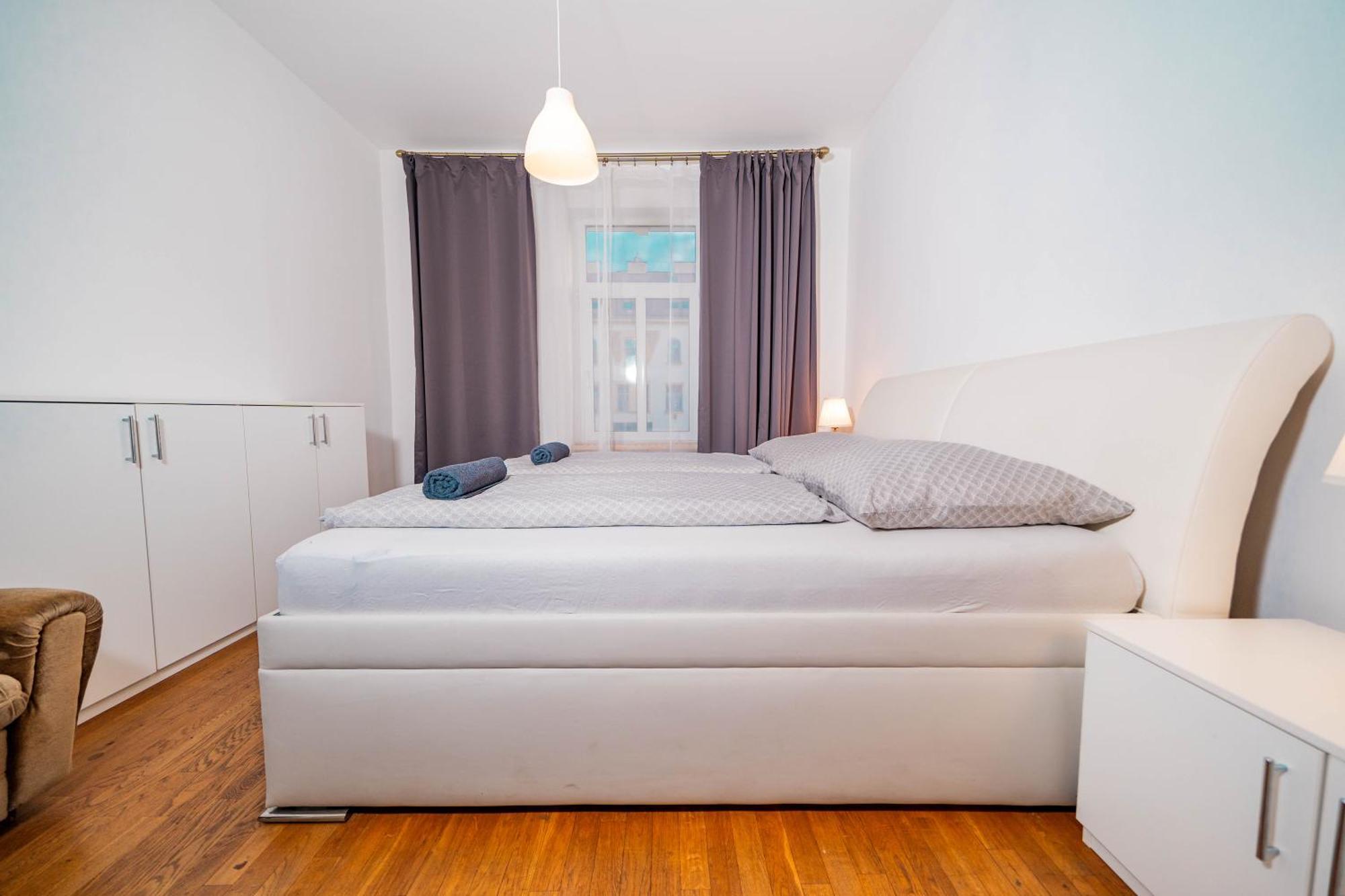 Lejlighed 6 Bob's - 3 Bedrooms, King Size Beds Prag